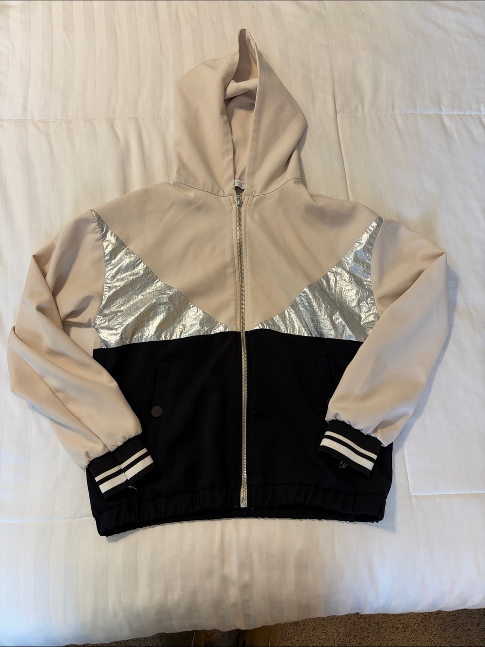 Two-Tone Hooded Jacket with Silver Accent - Beige & Black